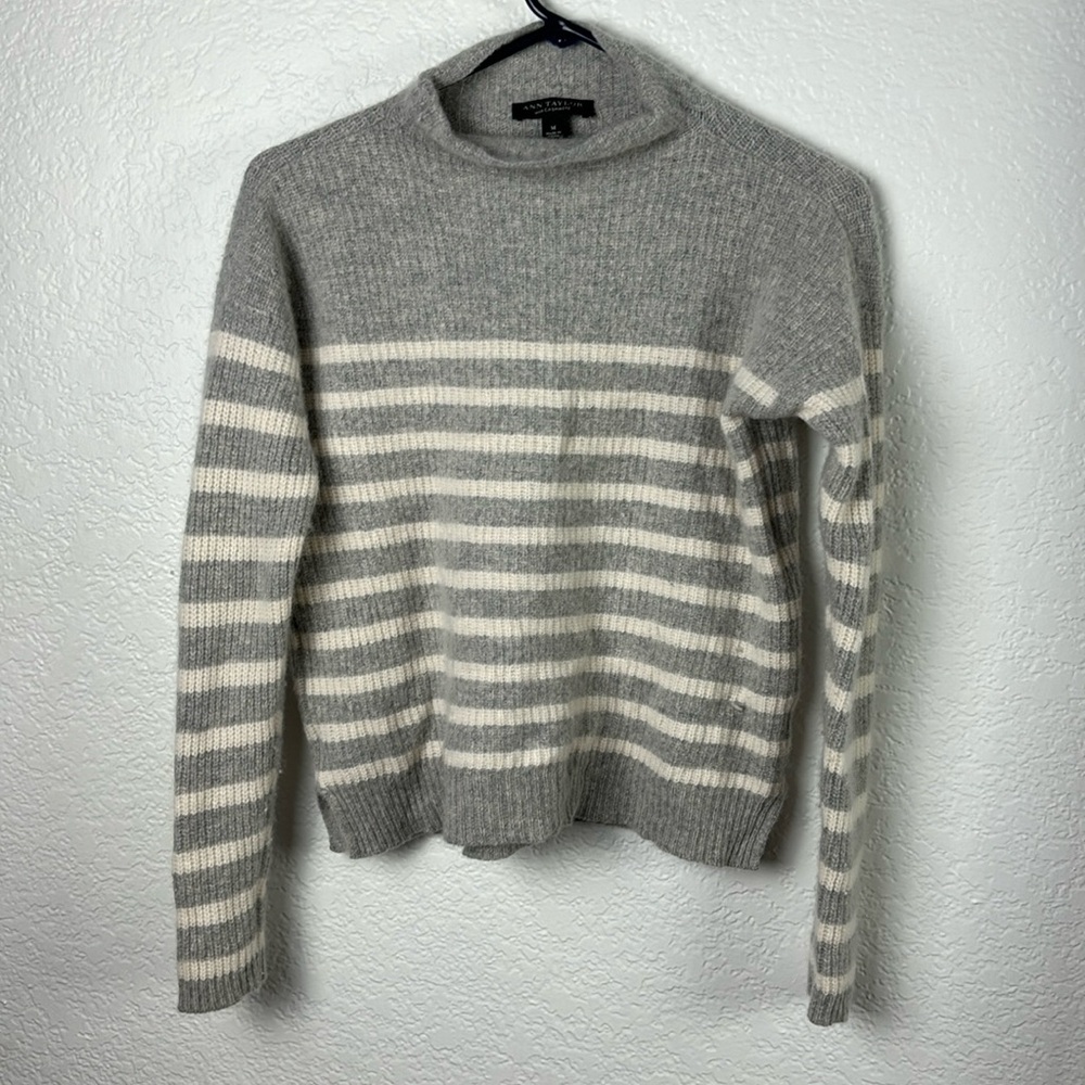 Ann Taylor Sweater w/ Cashmere